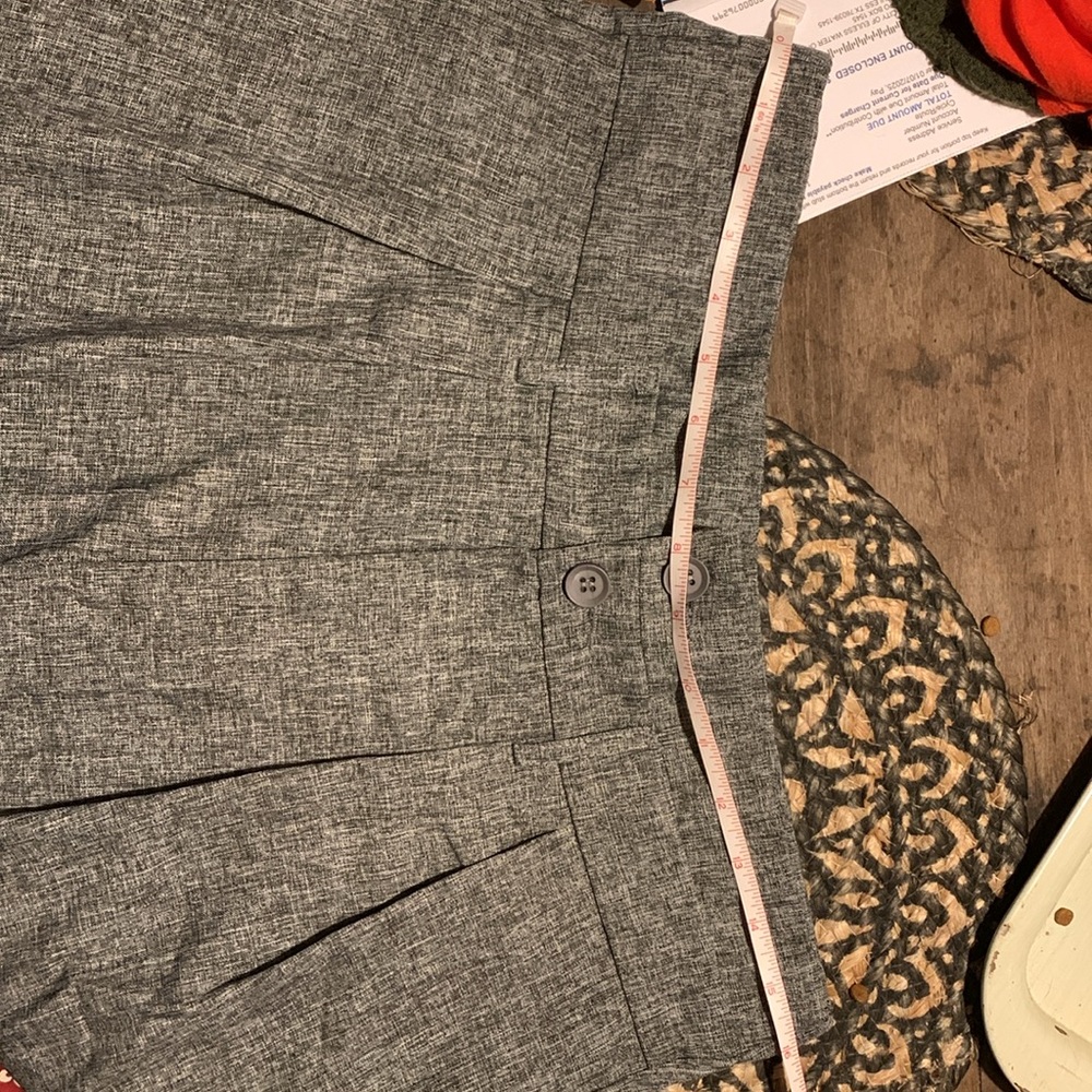 Brand new Women’s large SHEIN dress pants with front pleats. New belt included - Picture 10 of 10